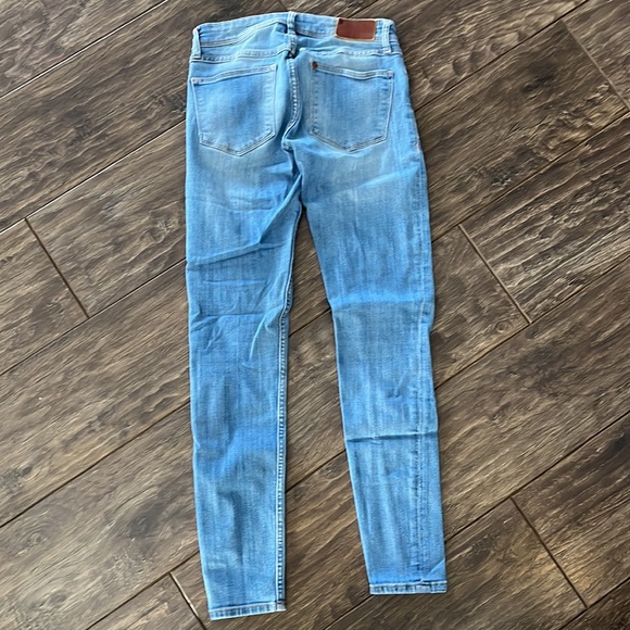 H&M Super Skinny Super Low Waist denim jeans. Women’s size 27 length 30 - Picture 3 of 3